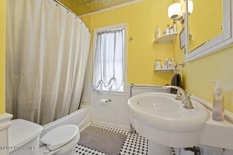 1749 Avenue M, Schenectady, NY 12304 photo 8