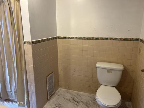 1826 Becker St, Schenectady, NY 12304 photo 32