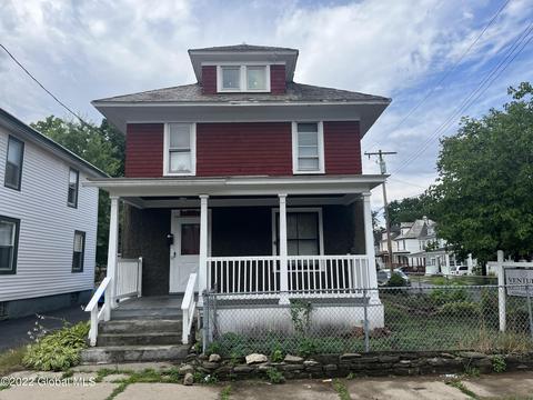 1826 Becker St, Schenectady, NY 12304 photo 1
