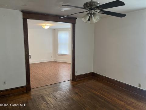 1826 Becker St, Schenectady, NY 12304 photo 8