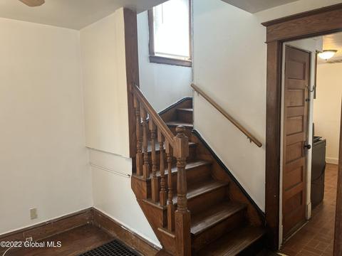 1826 Becker St, Schenectady, NY 12304 photo 6