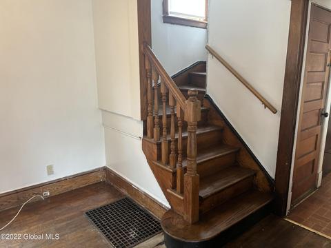 1826 Becker St, Schenectady, NY 12304 photo 30