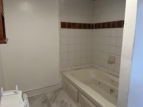 1826 Becker St, Schenectady, NY 12304 photo 28