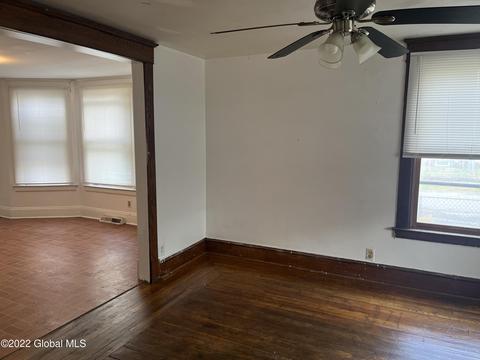 1826 Becker St, Schenectady, NY 12304 photo 9