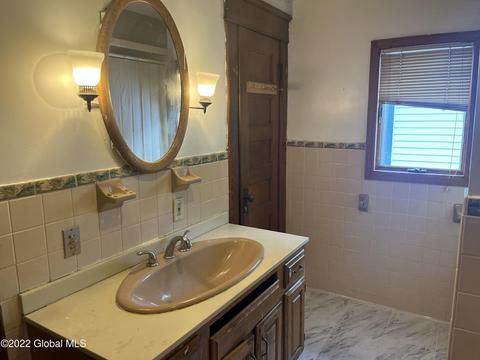 1826 Becker St, Schenectady, NY 12304 photo 33