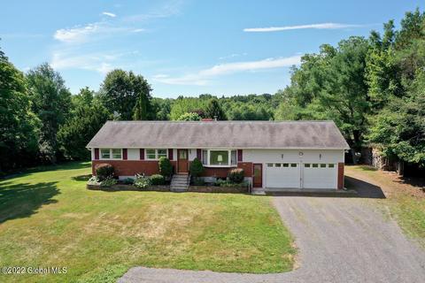 481 Devils Ln, Ballston Spa, NY 12020 photo 4