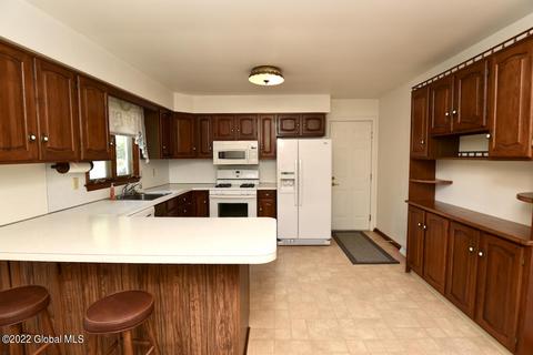 481 Devils Ln, Ballston Spa, NY 12020 photo 9