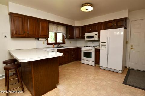 481 Devils Ln, Ballston Spa, NY 12020 photo 11