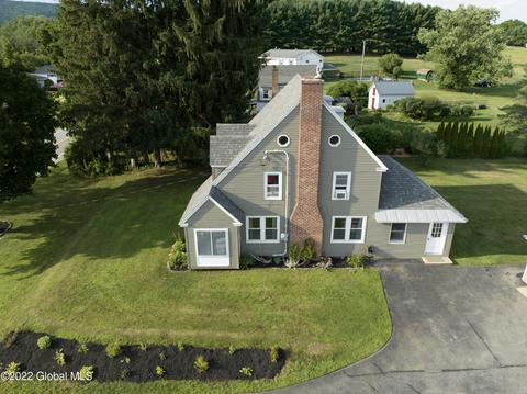 140 Easterly St, Johnstown, NY 12078 photo 4