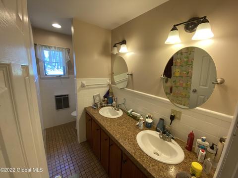 2 E Sixth Ave, Johnstown, NY 12095 photo 9