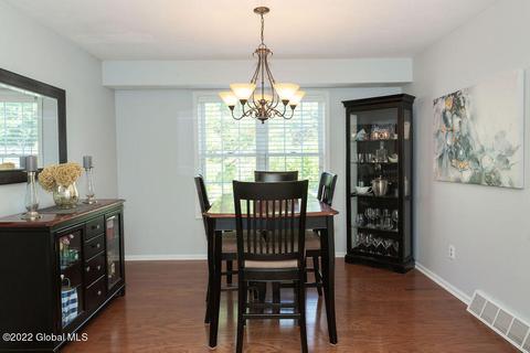 33 Squire Rd, Schenectady, NY 12304 photo 14
