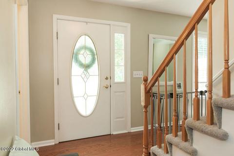33 Squire Rd, Schenectady, NY 12304 photo 21