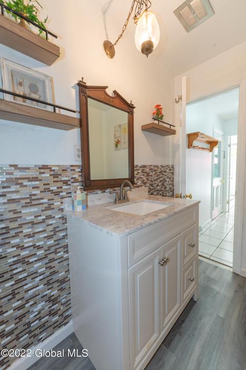 42 Brightonwood Rd, Glenmont, NY 12077 photo 41