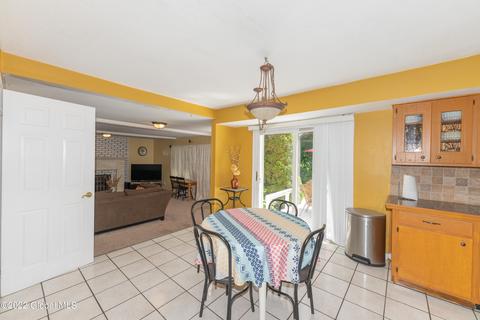 42 Brightonwood Rd, Glenmont, NY 12077 photo 23