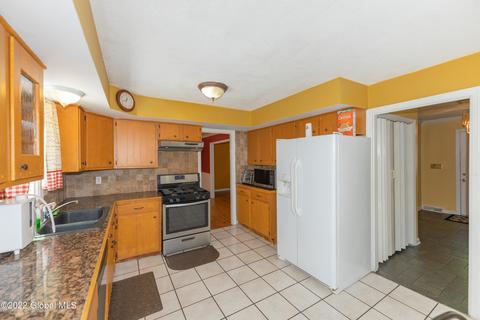 42 Brightonwood Rd, Glenmont, NY 12077 photo 20