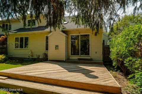 80 Commonwealth Dr, Glenmont, NY 12077 photo 23