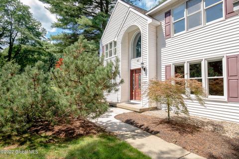 53 Mohawk Trl, Slingerlands, NY 12159 photo 4