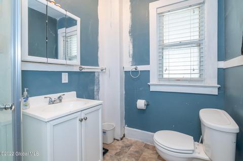 71 Eastholm Rd, Schenectady, NY 12304 photo 29
