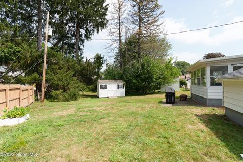 75 The Crossway, Delmar, NY 12054 photo 6