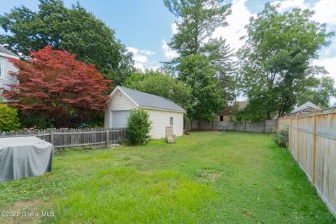 1458 Sumner Ave, Schenectady, NY 12309 photo 3