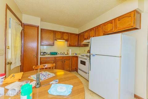 2483 Augustine Ave, Schenectady, NY 12306 photo 10
