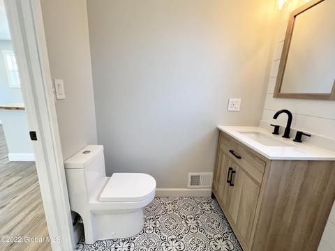 63 Pershing Dr, Schenectady, NY 12302 photo 32