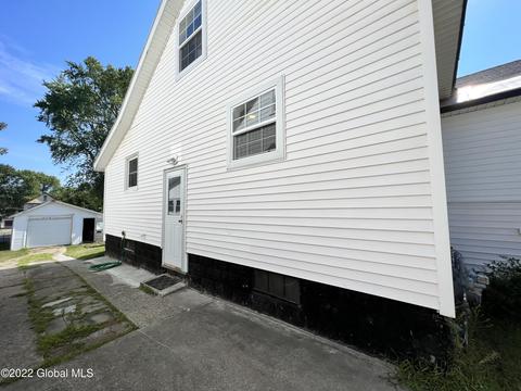 63 Pershing Dr, Schenectady, NY 12302 photo 12