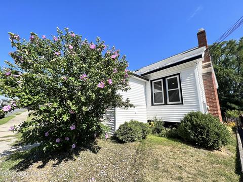 63 Pershing Dr, Schenectady, NY 12302 photo 11