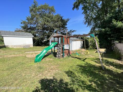 63 Pershing Dr, Schenectady, NY 12302 photo 16