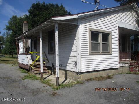 75 Main St, Argyle, NY 12809 photo 4