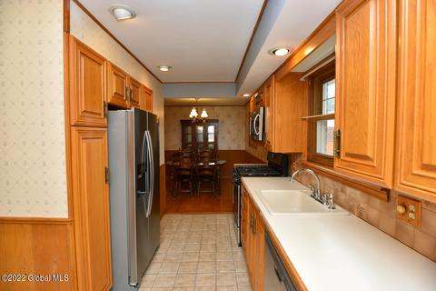 1746 Van Cortland St, Schenectady, NY 12303 photo 15