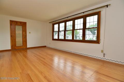 1746 Van Cortland St, Schenectady, NY 12303 photo 8