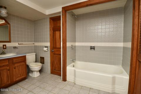 1746 Van Cortland St, Schenectady, NY 12303 photo 34