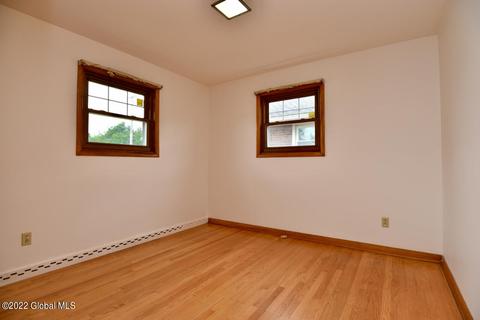 1746 Van Cortland St, Schenectady, NY 12303 photo 28