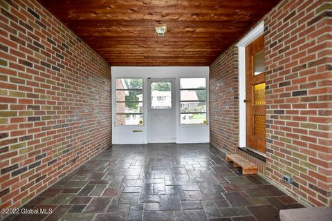 1746 Van Cortland St, Schenectady, NY 12303 photo 6
