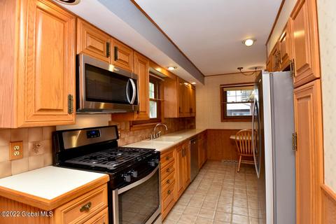 1746 Van Cortland St, Schenectady, NY 12303 photo 16
