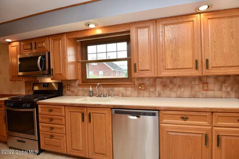 1746 Van Cortland St, Schenectady, NY 12303 photo 12