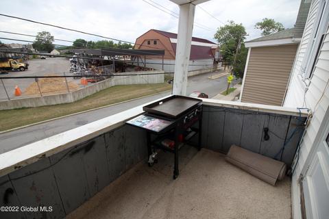 435 Seneca St, Schenectady, NY 12308 photo 31