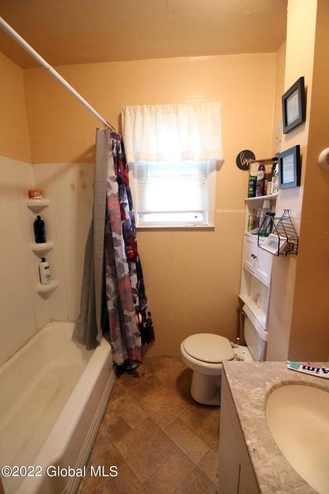 435 Seneca St, Schenectady, NY 12308 photo 39
