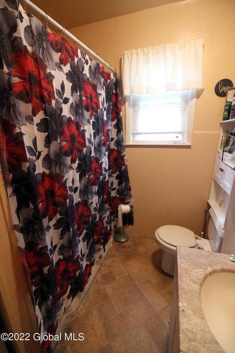 435 Seneca St, Schenectady, NY 12308 photo 40