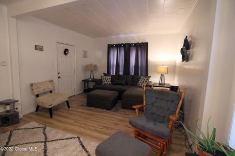 435 Seneca St, Schenectady, NY 12308 photo 6