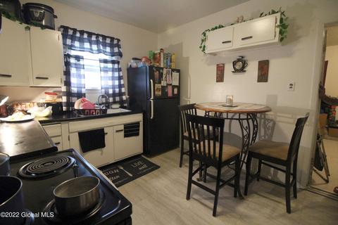 435 Seneca St, Schenectady, NY 12308 photo 17