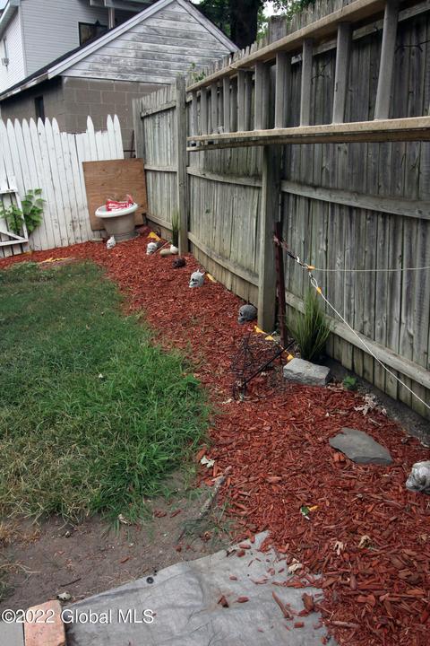435 Seneca St, Schenectady, NY 12308 photo 58
