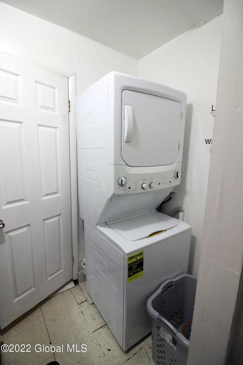 435 Seneca St, Schenectady, NY 12308 photo 13