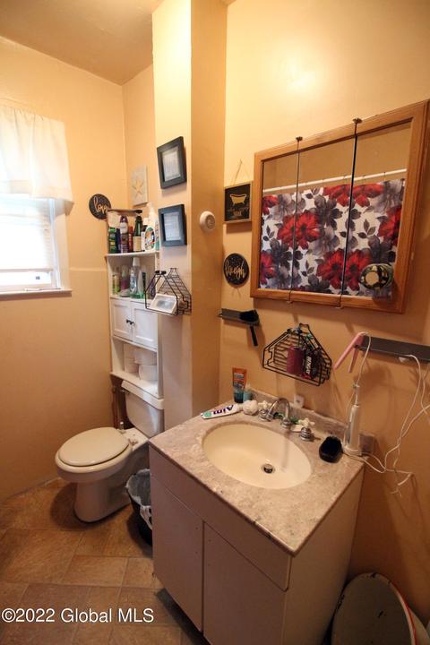 435 Seneca St, Schenectady, NY 12308 photo 41