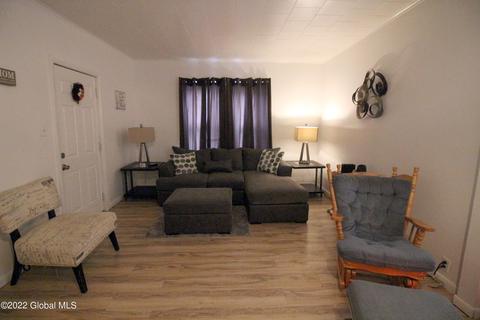 435 Seneca St, Schenectady, NY 12308 photo 7