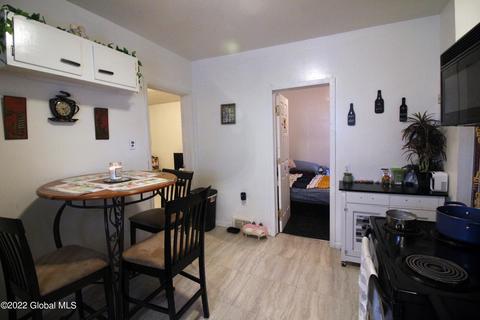 435 Seneca St, Schenectady, NY 12308 photo 19