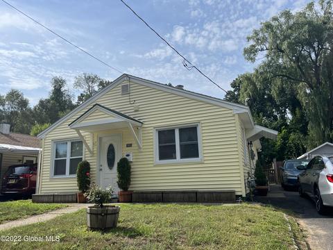 2902 Coniston Rd, Schenectady, NY 12304 photo 1