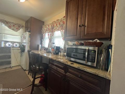 2902 Coniston Rd, Schenectady, NY 12304 photo 9