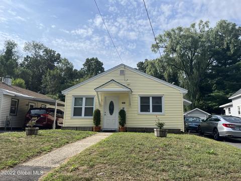 2902 Coniston Rd, Schenectady, NY 12304 photo 2